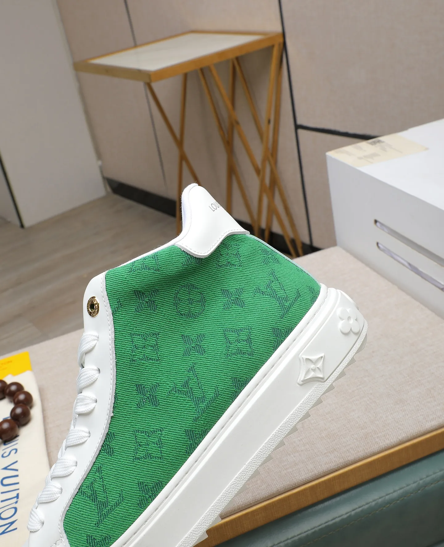 Men's shoes 💰580 📛📛【LOUIS VUITTON】Louis Vuitton official website synchronized new products 👟Milan fashion catwalk style 🇰🇾🇰🇾LV family logo, celebrity style, a must-have for fashionistas ⚠️First-layer calfskin ➕Genuine leather lining ➕Official website original version special outsole 👞Number 38-44